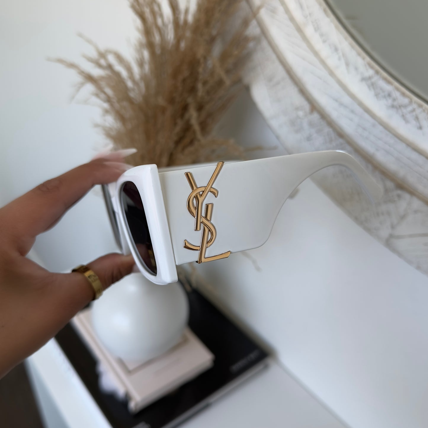 ROSANNA SUNGLASSES - WHITE/GOLD