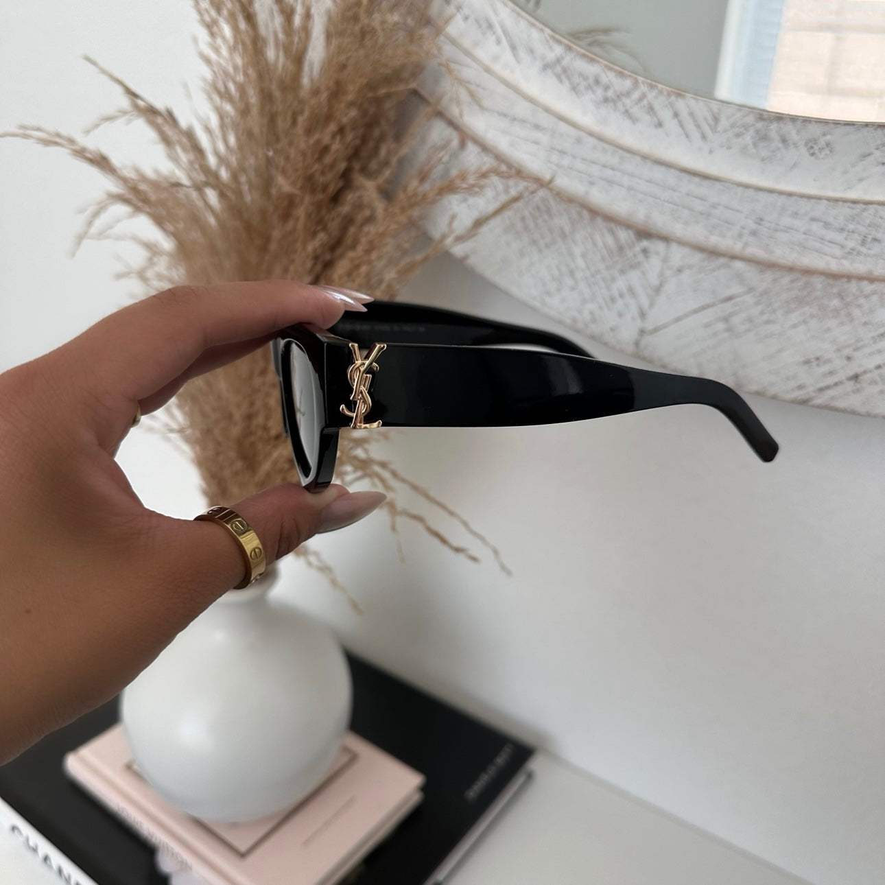LUCIA SUNGLASSES - BLACK/GOLD